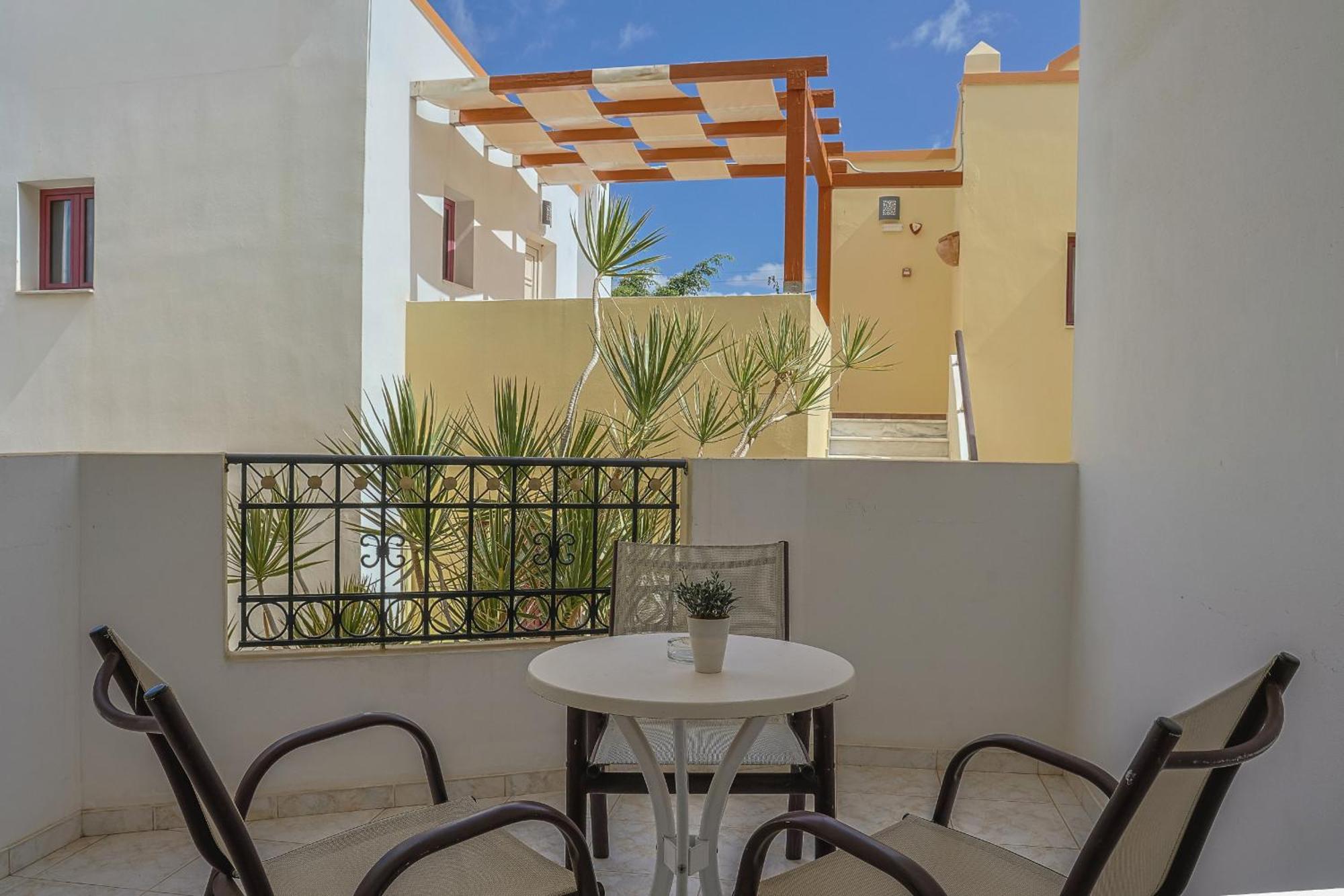 Irida Aparthotel Malia By Estia Esterno foto