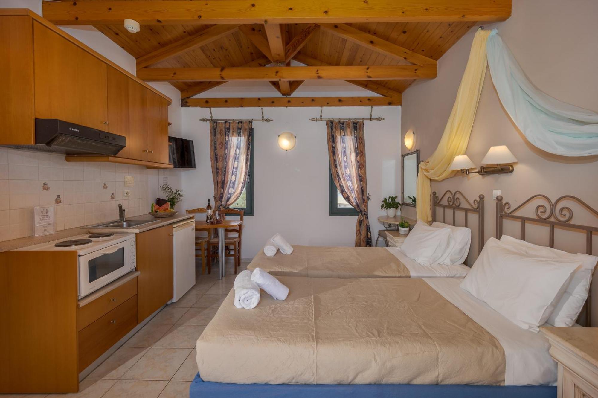 Irida Aparthotel Malia By Estia Esterno foto